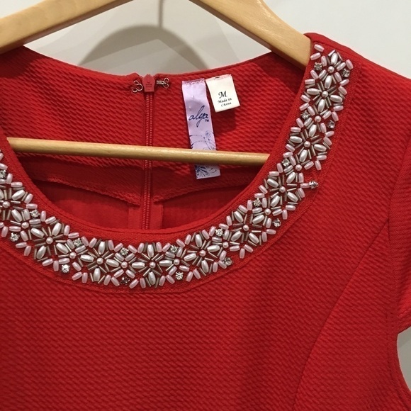 FRANCESCA’S Alya red dress pearl bling trim size medium - Picture 8 of 9